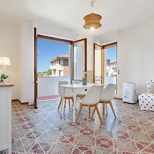 Lnd 10- 2 Camere, Parcheggio, Ascensore, Vicino Al Centro